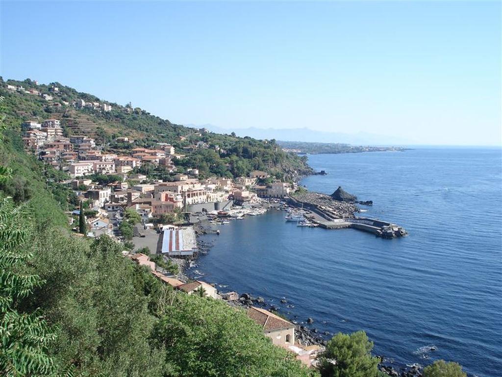 Come In Sicily La Pietra Monaca Apartment Acireale Luaran gambar