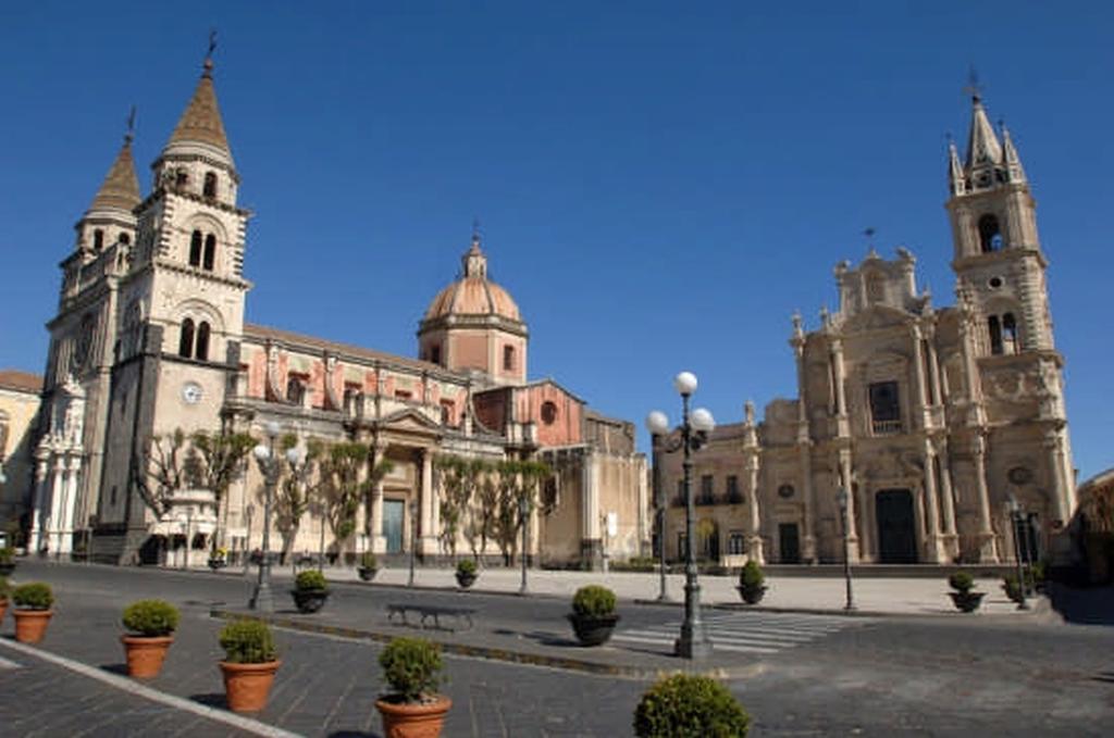Come In Sicily La Pietra Monaca Apartment Acireale Luaran gambar